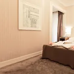 Isa Hotel 4*