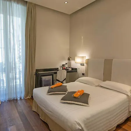 Isa Hotel