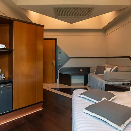 Isa Hotel