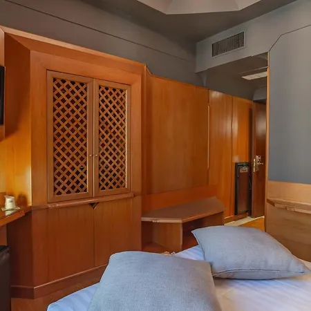 Isa Hotel Roma